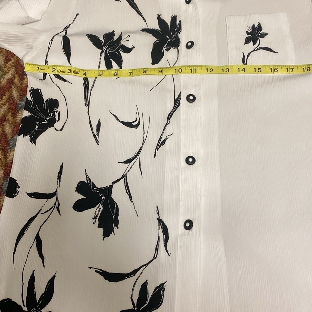 Vintage Y2K White Button-Up Pant / Shirt Set with Black Floral Design - Picture 13 of 16